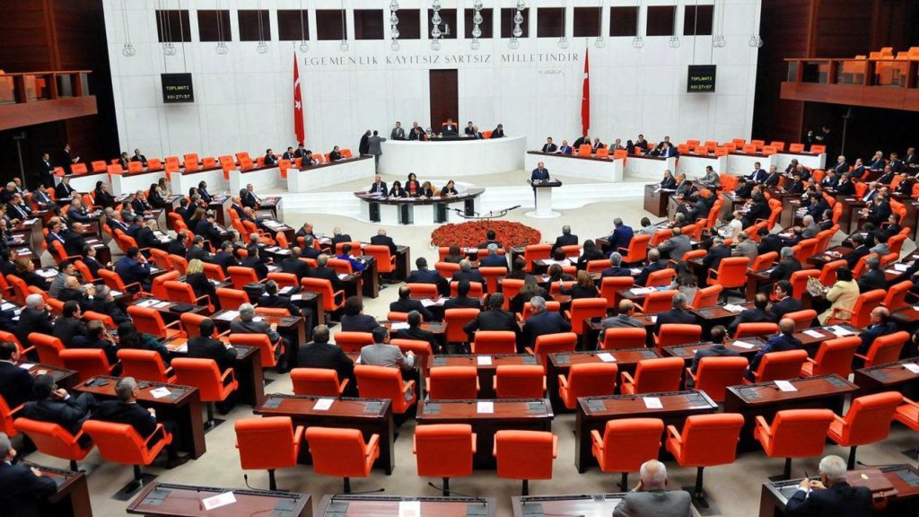 ‘Öğretmenlik Meslek Kanunu’ Meclis’te kabul edildi