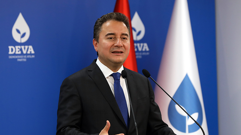 Ali Babacan partisinin Adana İl Kongresi’nde konuştu