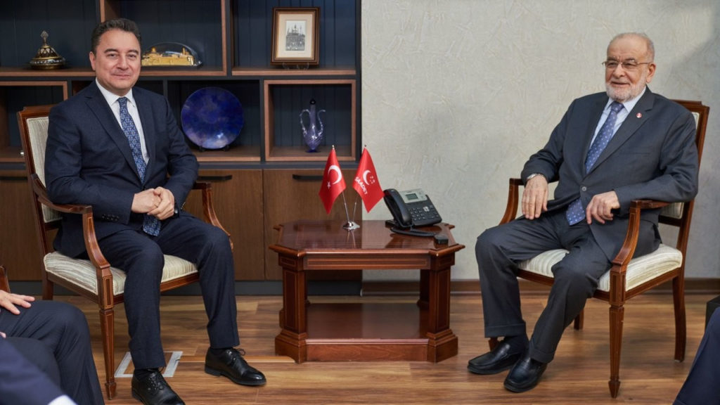 Ali Babacan, Temel Karamollaoğlu’nu ziyaret etti