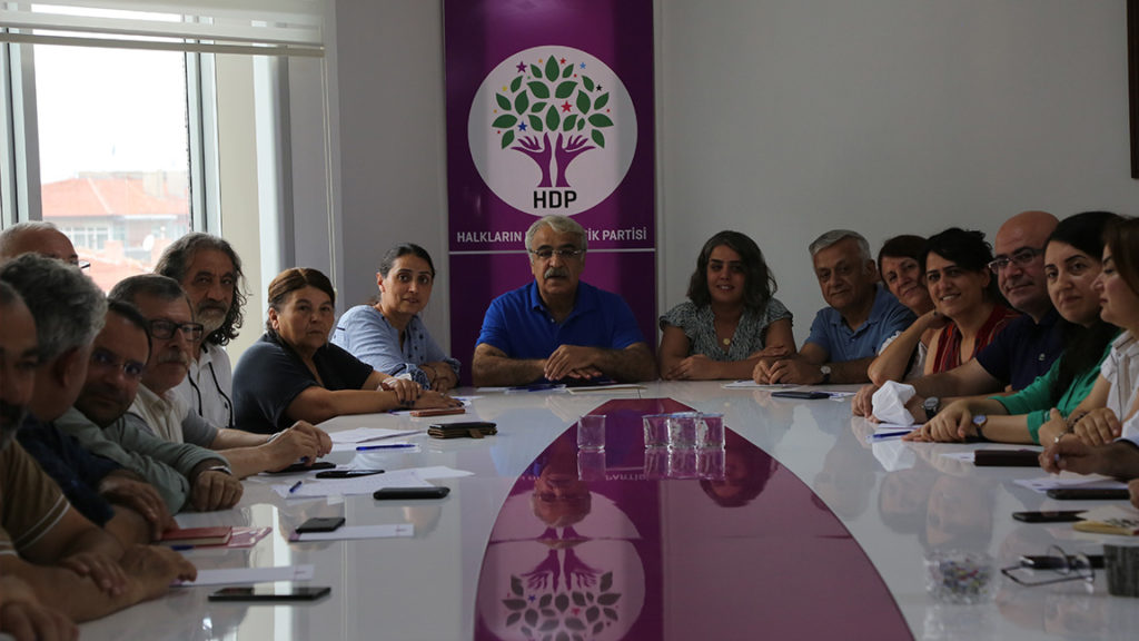 HDP MYK’de görev dağılımı belli oldu