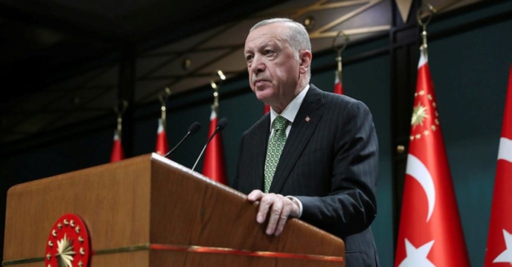 Erdoğan: Faiz, kur meselesine takılırsak Türkiye’ye yazık ederiz