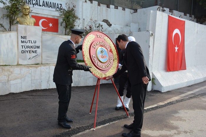 Şemdinli’de 10 Kasım Atatürk’ü Anma Etkinliği Düzenlendi