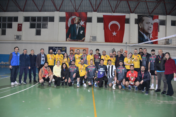 Kaymakamlık Kupası Voleybol Turnuvası Şampiyonu Sabri Baran Özel Derneği