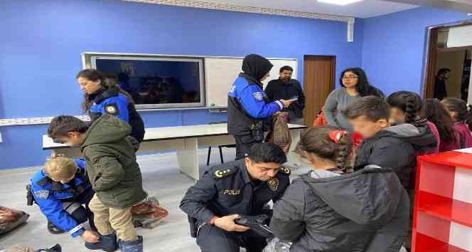 Hakkari polisinden takdir toplayan hareket