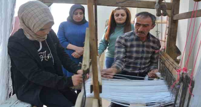 78 yıllık tezgahta unutulmaya yüz tutmuş el sanatlarının üretimine başlandı