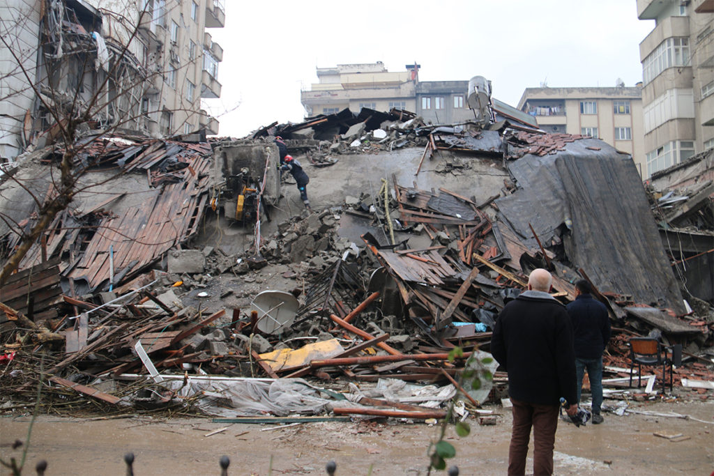 Depremde can kaybı 42 bin 310’a yükseldi