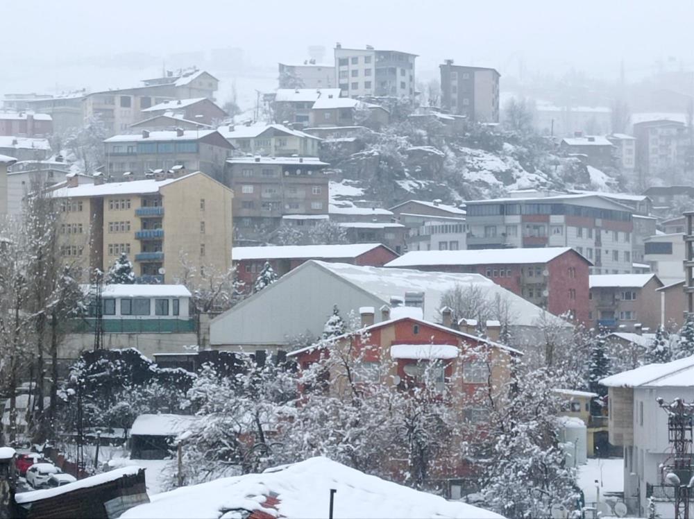 Hakkari’de kar yağışı