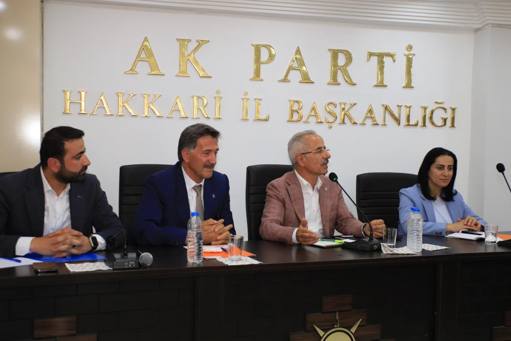 Bakan Uraloğlu, Hakkari’den ayrıldı