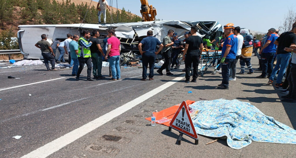 İHA muhabirlerinin de öldüğü TAG Otoyolu’ndaki feci kaza ile ilgili davada karar açıklandı