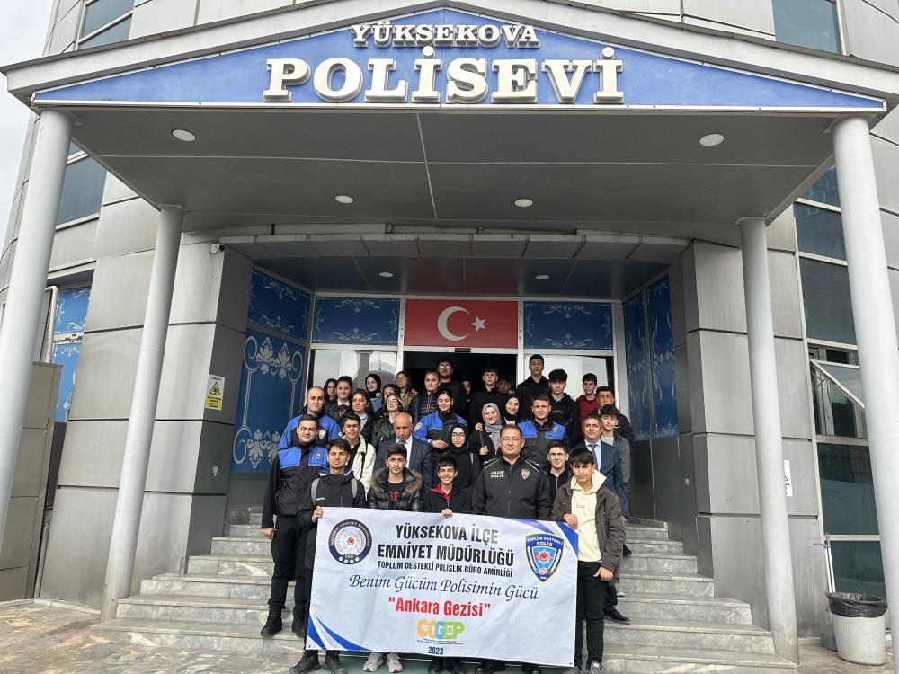 Yüksekovalı 40 öğrenci Ankara gezisine gönderildi