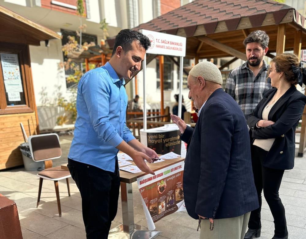 Hakkari’de organ bağışı bilgilendirme standı kuruldu