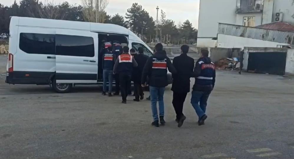 Van ve Hakkari’de uyuşturucu operasyonu: 7 gözaltı