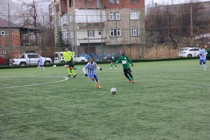 Turkcell Kadın Futbol Süper Ligi: Hakkarigücü Spor: 1- Ataşehir Belediyespor: 1