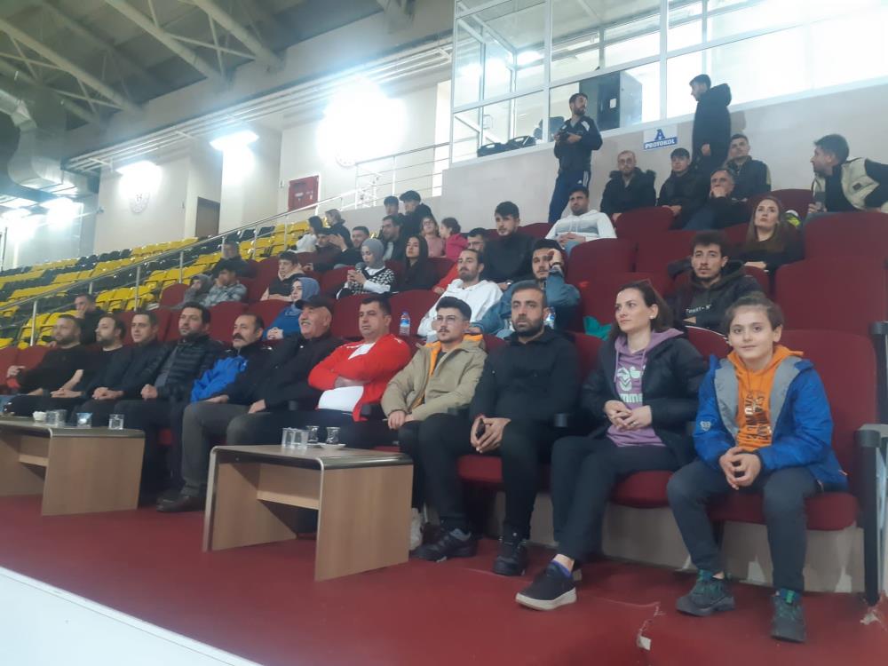 Siirt Belediyespor, Hakkari’yi rahat geçti