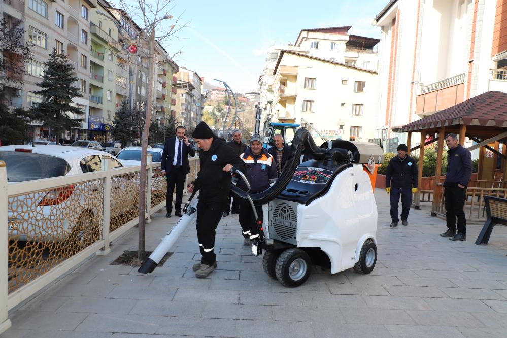 Hakkari ilk defa vakumlu temizlik makinesine kavuştu