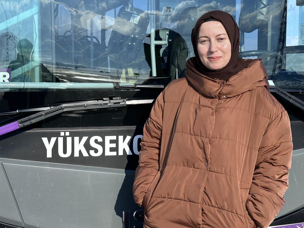 Yüksekova’nın yolları Züleyha’ya emanet