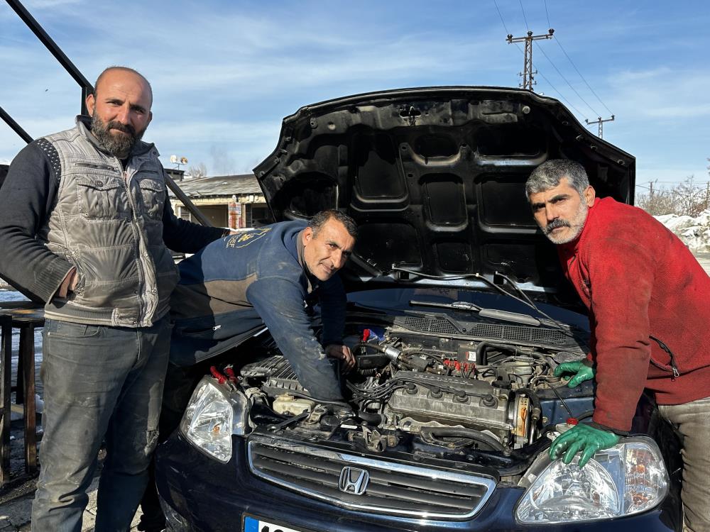 Yüksekova’da sanayi ustalarının Ramazan mesaisi