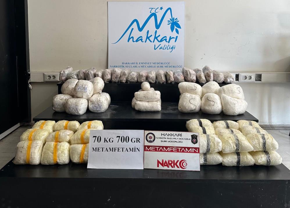 Yüksekova’da 70 kilo 700 gram metamfetamin ele geçirildi