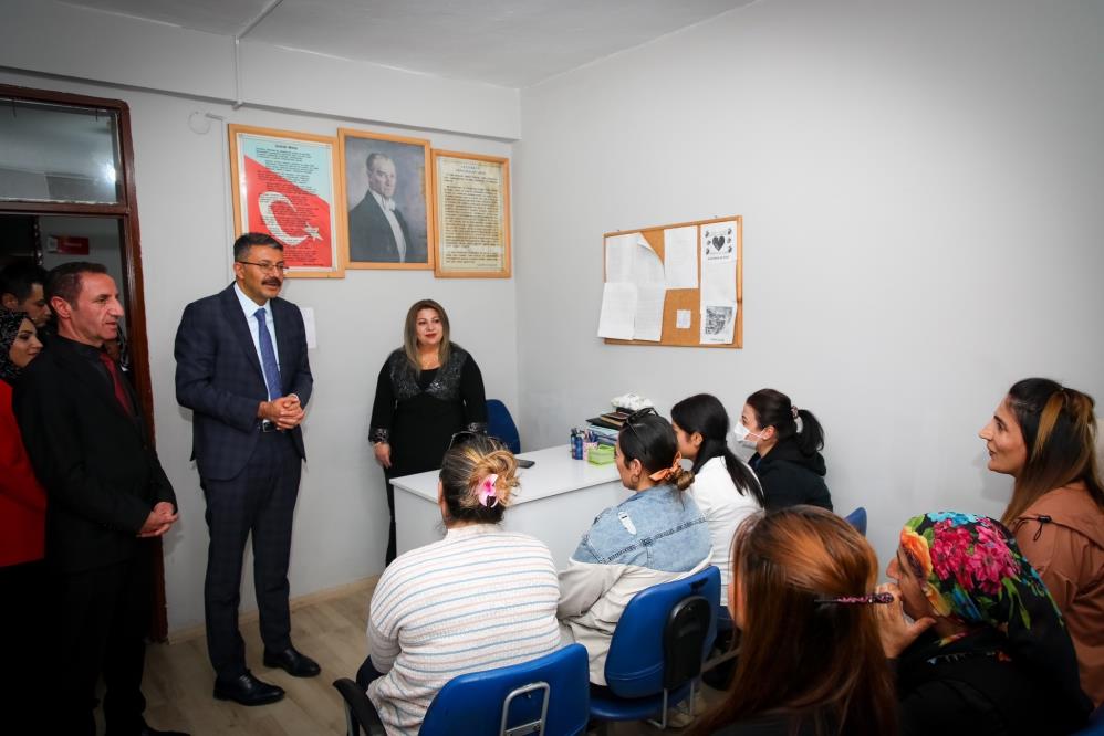 Vali Çelik: “Kadın ne kadar güçlü olursa, toplum o kadar güçlü olur”