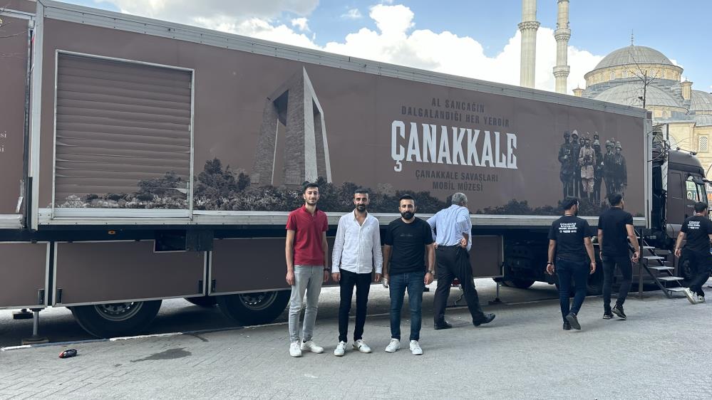 Çanakkale’ye gidemeyenler için Çanakkale ayağına getirildi