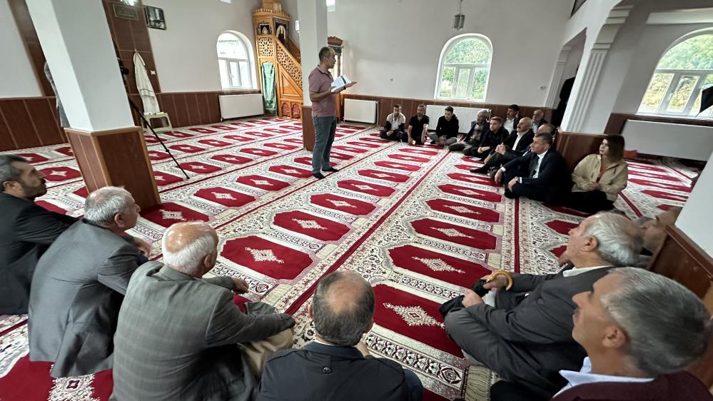 Yüksekova’da çiftçiler bilgilendiriliyor