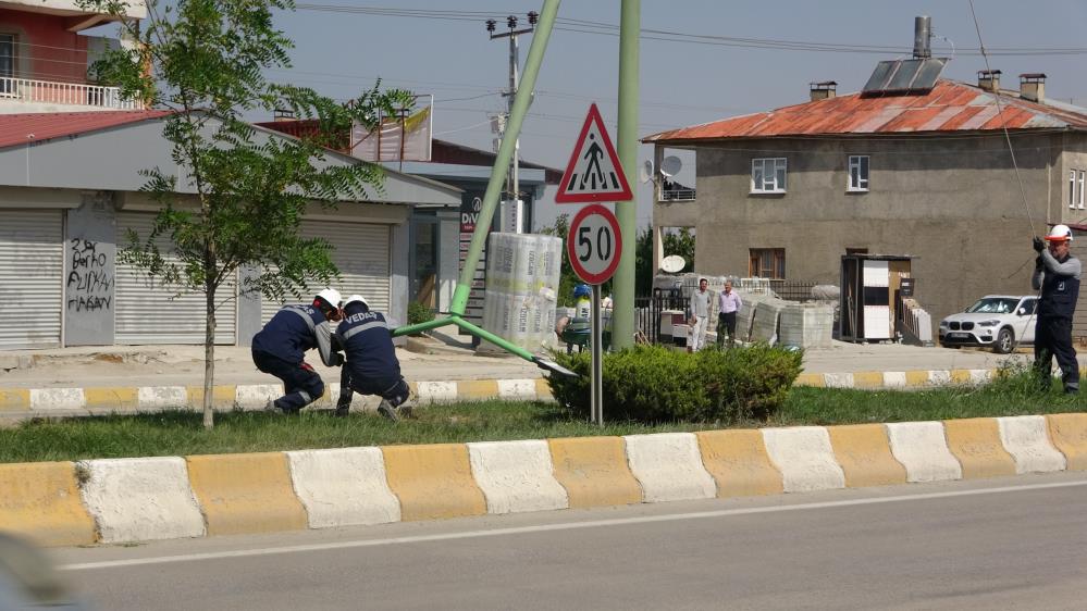 Türkiye’de ilk kez Van’da uygulandı: Ekipler direğe çıkmadan arızayı gideriyor